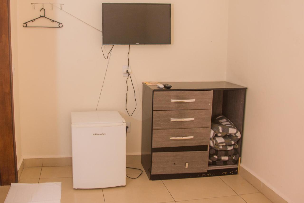 Novo Lar Hotel